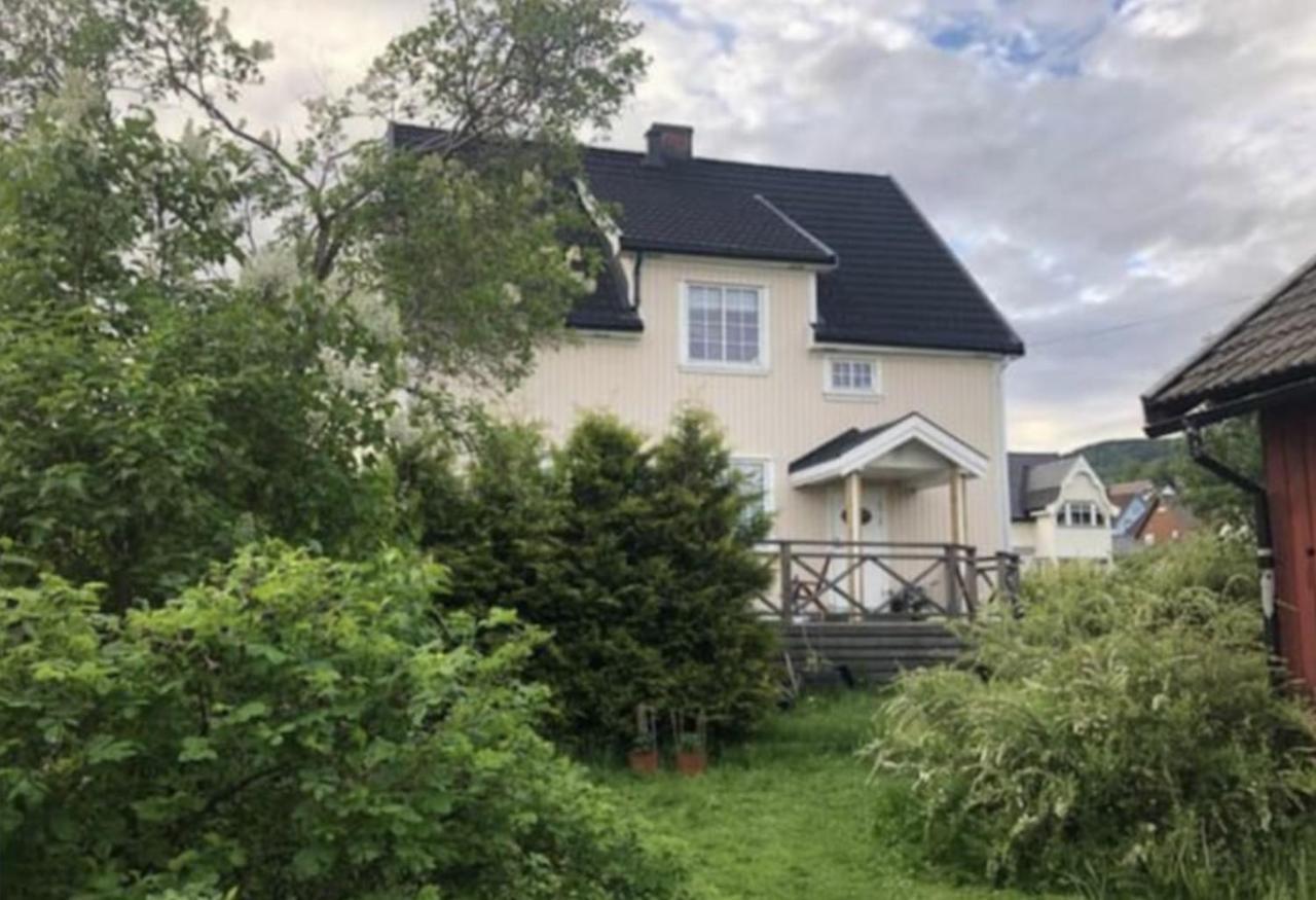 Lys Og Sentral Leilighet Med Terrasse Og Hage Apartment Lillehammer Exterior photo